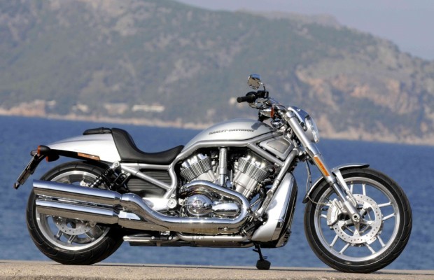 Harley: Mit zwei neuen V-Rod dynamisch ins neue Jahr