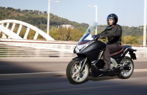 Honda 700 - Zwei für drei