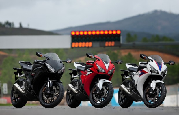 Honda CBR 1000 Fireblade - Glühendheiße Klinge