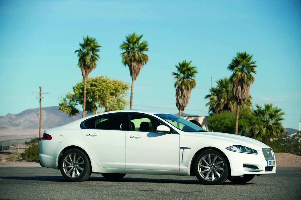 Jaguar XF durchquert USA mit knapp 4,5 Litern Durchschnittsverbrauch