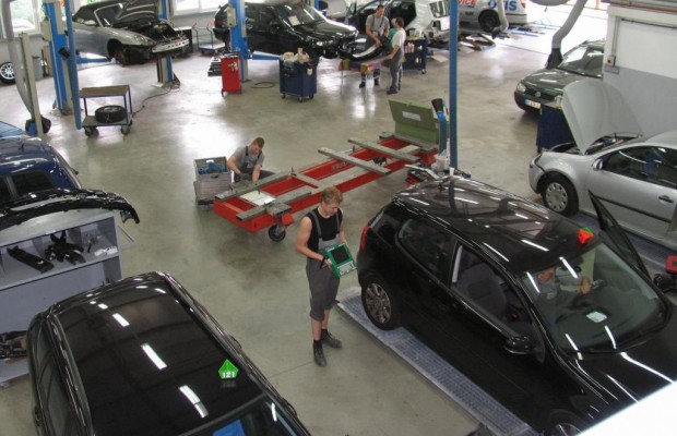 Kaum Chancen für Kfz-Servicemechaniker