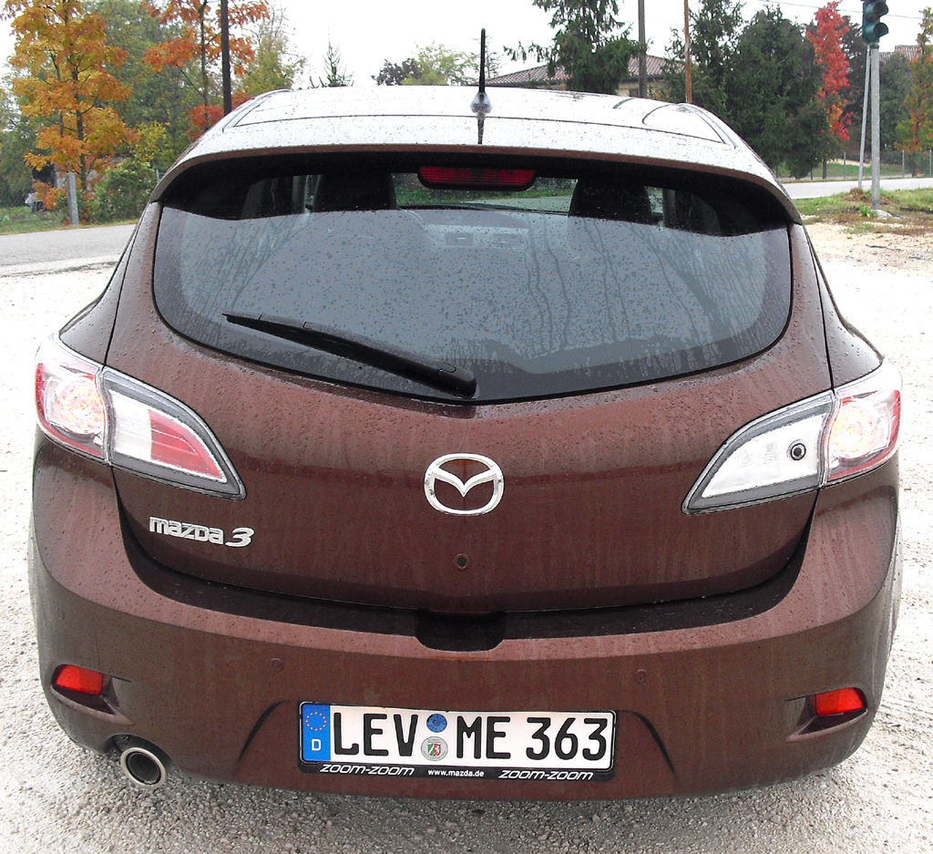Mazda3: Blick auf die Heckpartie des Fünftürers. 