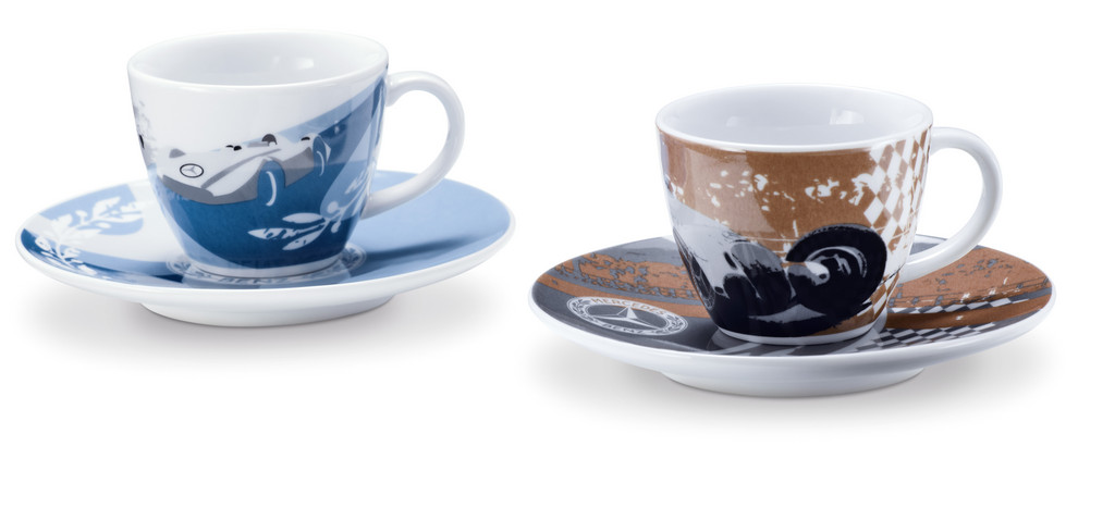 Mercedes-Benz Christmas Stars: Zweierset Espressotassen mit Untertassen aus Porzellan, Exklusivdesign 