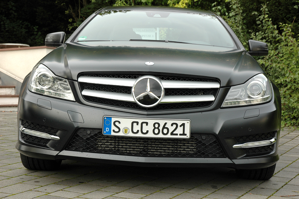 Mercedes C250 CDI Coupé: Blick auf die Frontpartie. 