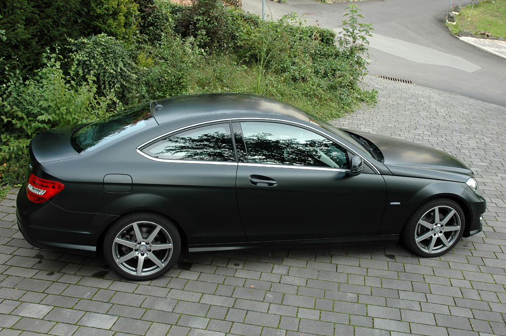 Mercedes C250 CDI Coupé: Und so sieht der Zweitürer (mit Sonderlack) von der Seite aus.