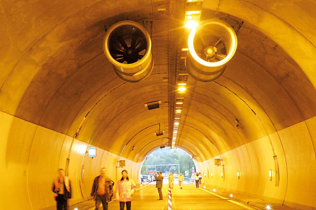 Nach Unfällen in Tunneln - Bessere Lautsprecher sorgen für mehr Sicherheit