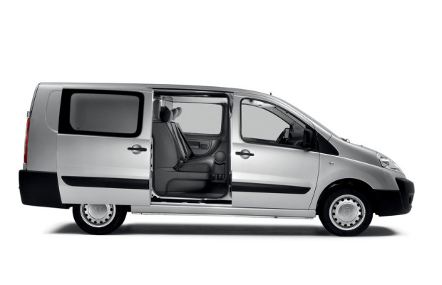 Peugeot Expert Kastenwagen jetzt auch als Dopppelkabine
