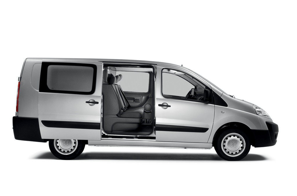 Peugeot Expert Kastenwagen jetzt auch als Dopppelkabine