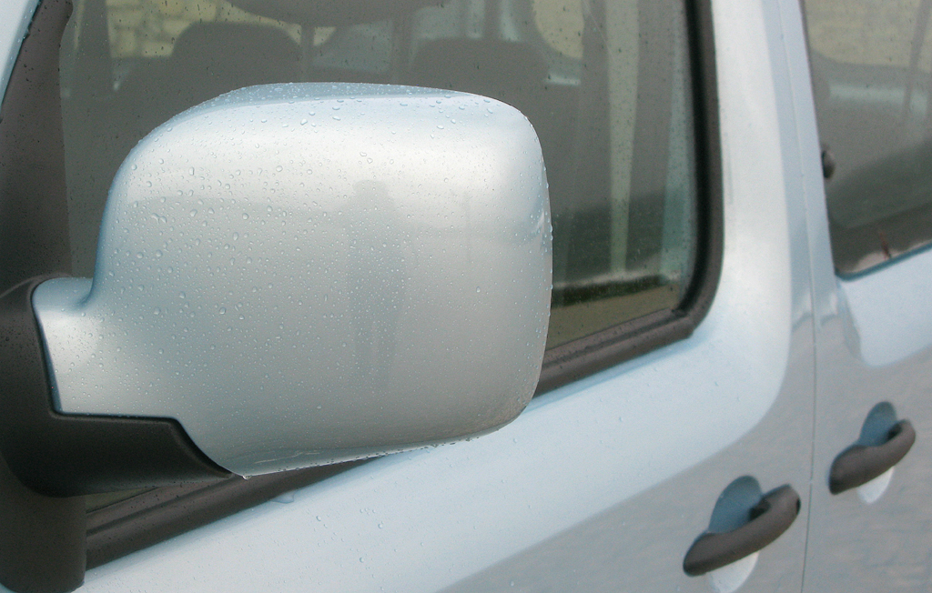 Renault Kangoo ZE: Die Außenspiegel sind ziemlich groß. 