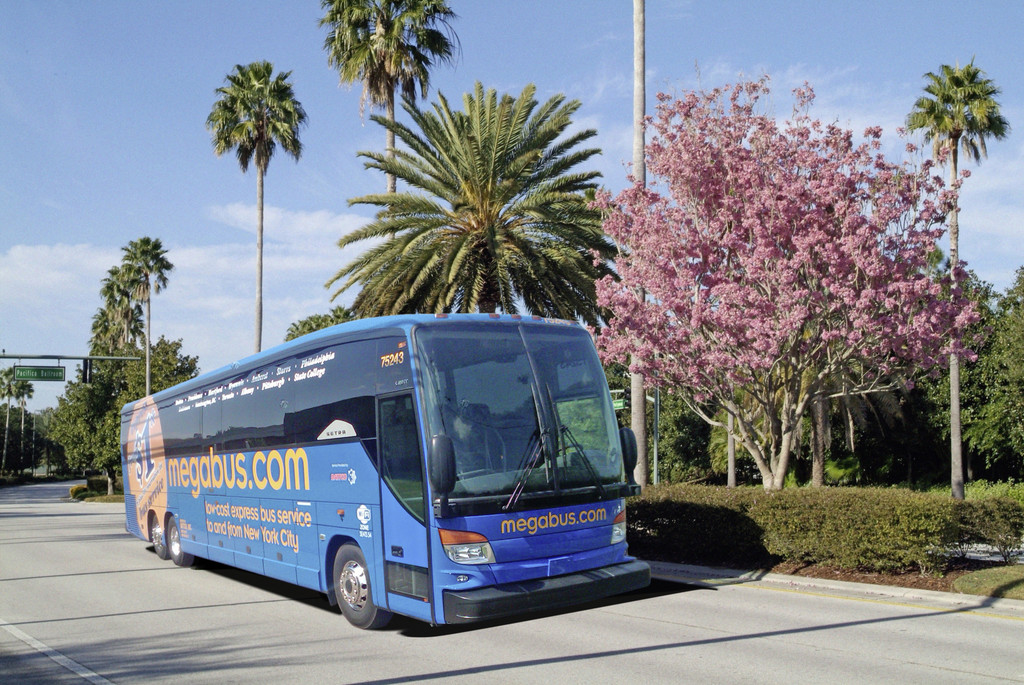 Setra S 407 CC im Design von Dattco.