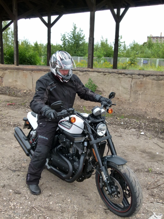 Test - Büse Motorradbekleidung: Mandello Jacke und Paso Evo Hose