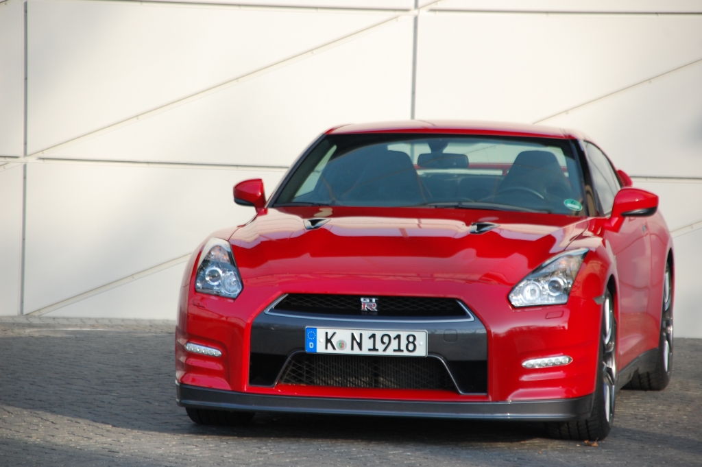 Test Nissan GT-R Black Edition – Nachgeschärfter Porsche-Schreck 