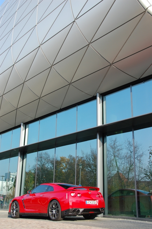 Test Nissan GT-R Black Edition – Nachgeschärfter Porsche-Schreck 
