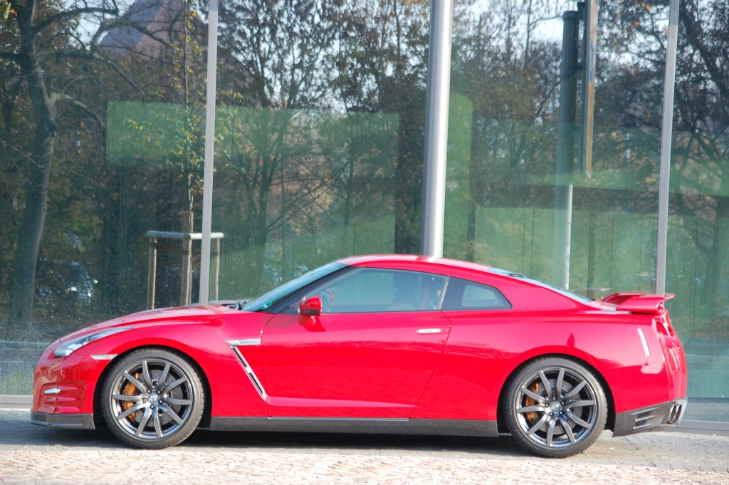 Test Nissan GT-R Black Edition – Nachgeschärfter Porsche-Schreck 