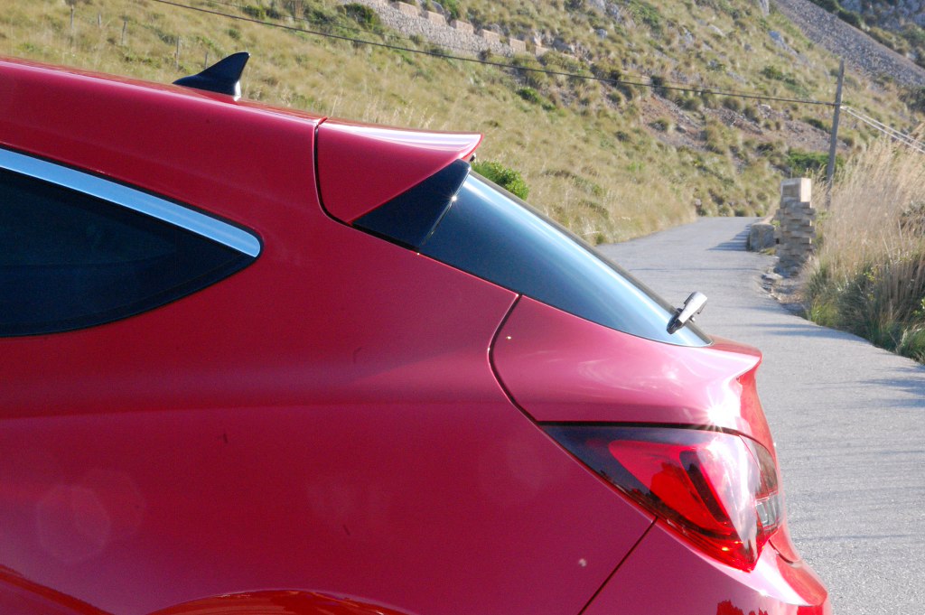 Test: Opel Astra GTC - Hungriger Kurvenjäger im Sportmodus