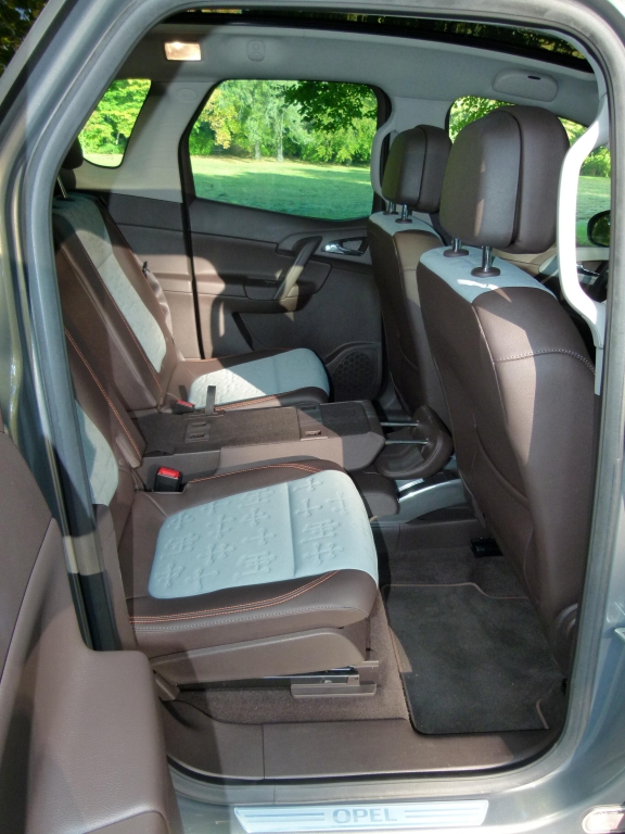 Test Opel Meriva Innovation 1.4 Ecotec: Kompakter Verwandlungskünstler 