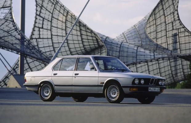 Tradition: 30 Jahre BMW 5er (E 28) - Revolution im Tarnmantel