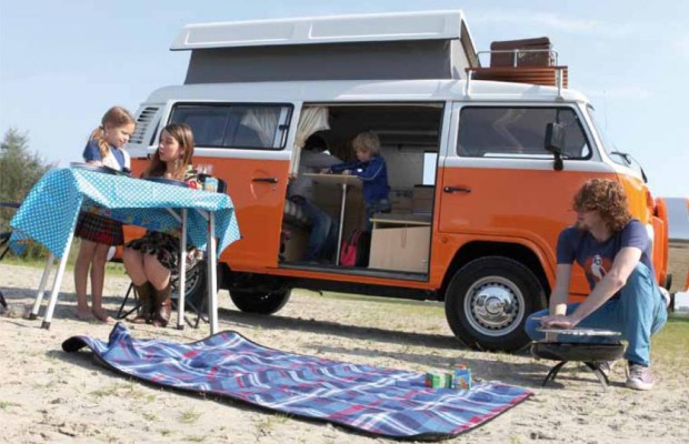 VW Bus T2 - Ein Neuer für Nostalgiker