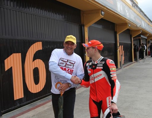 Weltmeister Stefan Bradl wirbt bei Tests für Windreich-Anleihe