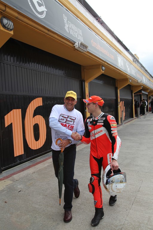 Weltmeister Stefan Bradl wirbt bei Tests für Windreich-Anleihe
