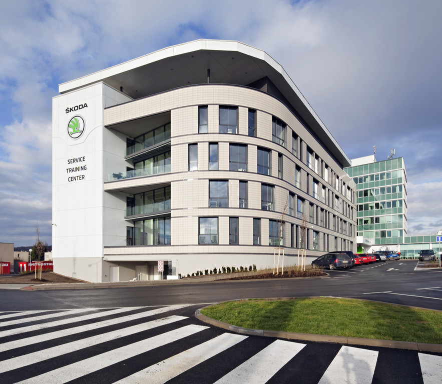 Škoda eröffnet Service-Training-Center