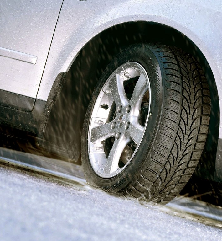 ADAC-Appell zeigt Wirkung: Mietautos aufpreisfrei mit Winterreifen