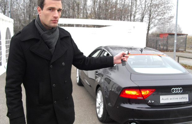 Aktive Sicherheit am Beispiel Audi (II): Allein in die Garage, Hilfe beim Rangieren