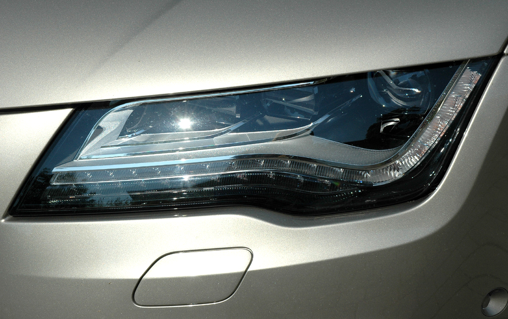 Audi A7 Sportback: Moderne Leuchteinheit vorn. 