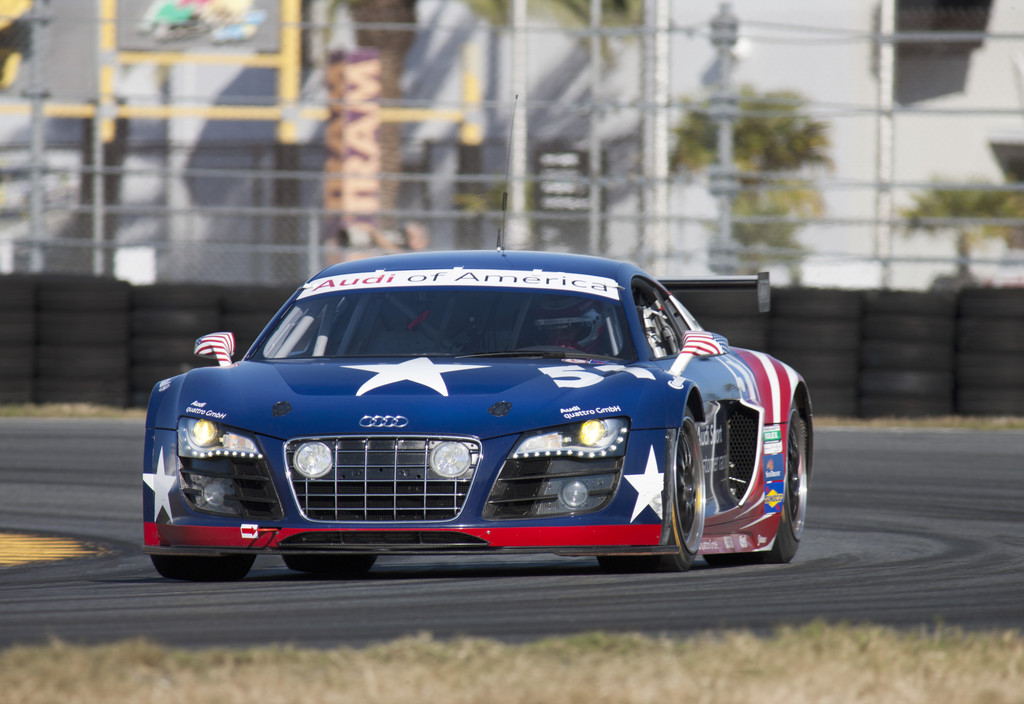 Audi R8 Grand-Am.