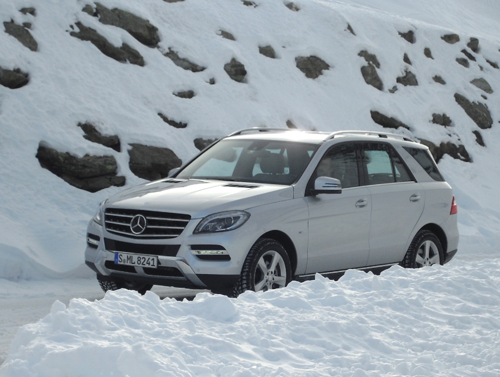 Auf der Timmelsjoch-Hochalpenstraße: Mercedes-M-Klasse.