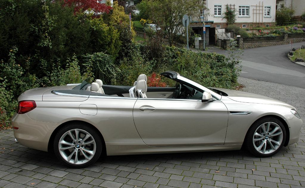 BMW 640i Cabrio: So sieht der 2+2-Sitzer offen von der Seite aus ... 