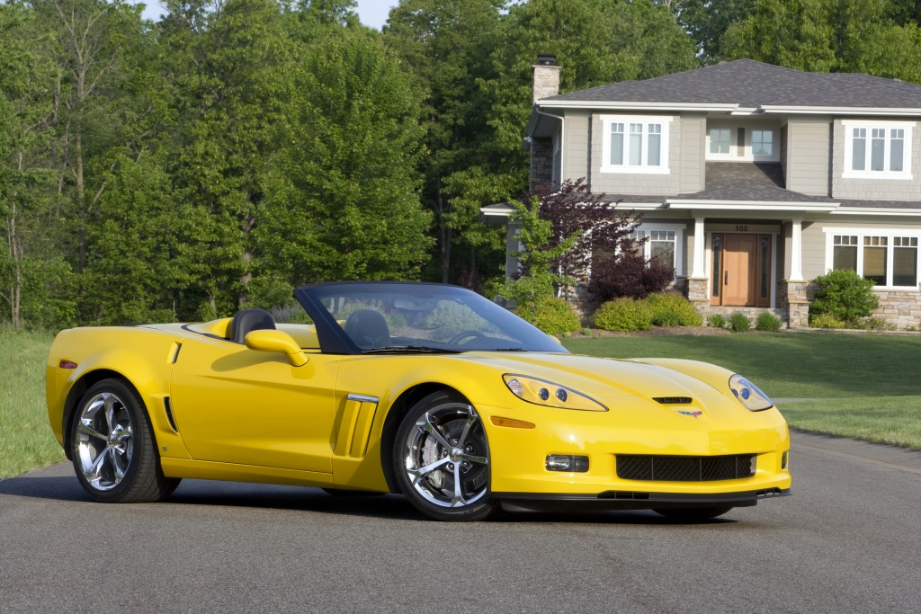 Besitzern, die ihre Corvette tatsächlich mit E10 betanken wollen, rät die DAT sich an das Corvette Customer Assistance Center zu wenden. Rufnummer: 00800 - 86 80 88 00 (Bei Anrufen aus Mobilfunknetzen können Gebühren anfallen)