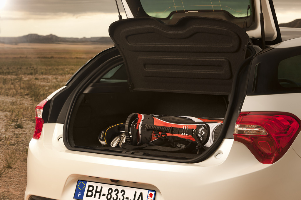 Citroen DS5.