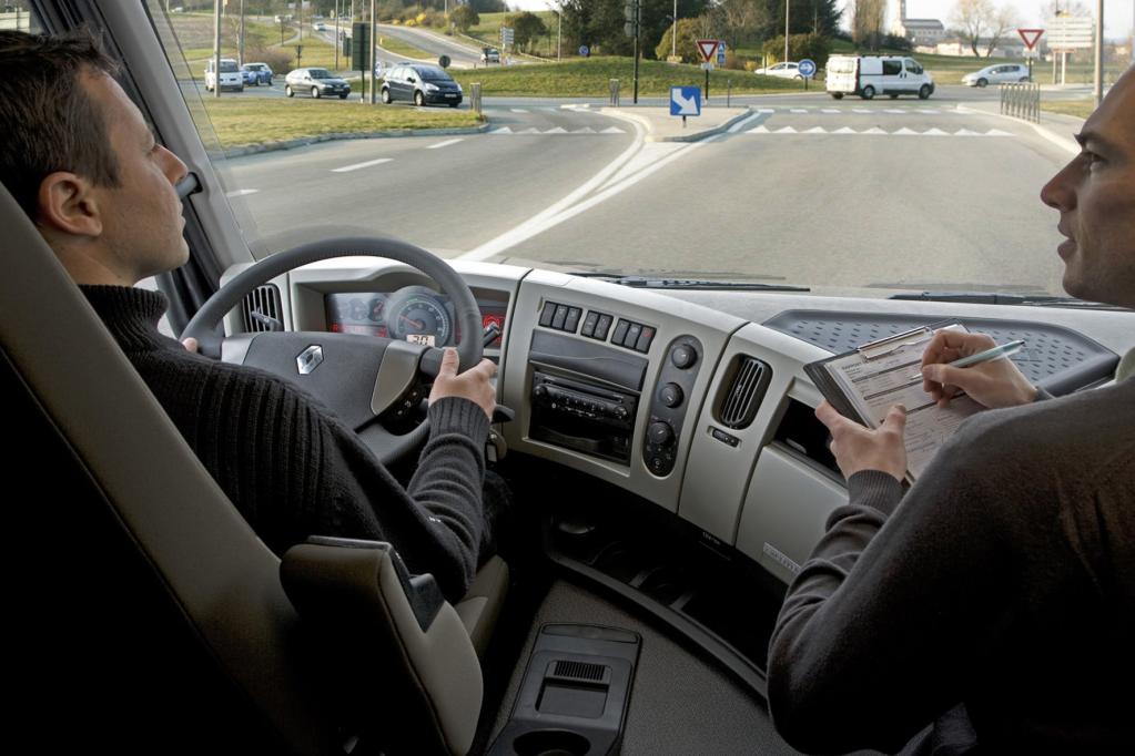 Das Optifuel-Programm von Renault Trucks sorgt für ein Kraftstoffsparpotenzial von sechs Prozent und bindet konsequent Fahrertrainings ein. Dafür erhielt das Unternehmen jetzt den Europäischen Transportpreis für Nachhaltigkeit 2012. 