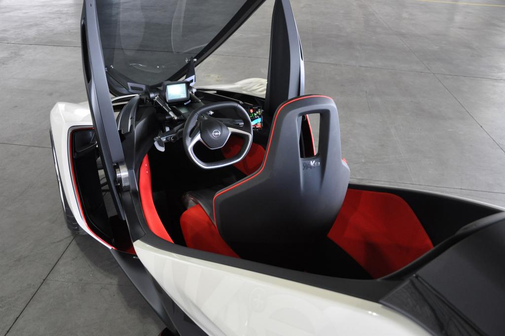 Der Rak e ist kein reines Showcar, sondern eine seriennahe Studie