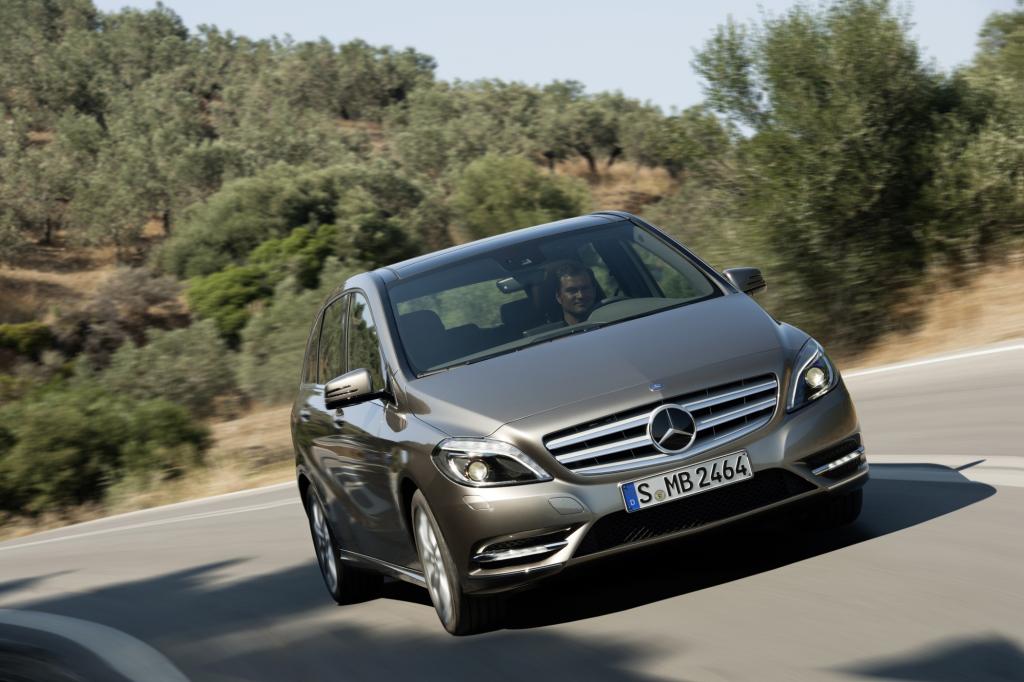 Die Mercedes B-Klasse führ bei den Kompakt-Vans die Liste an