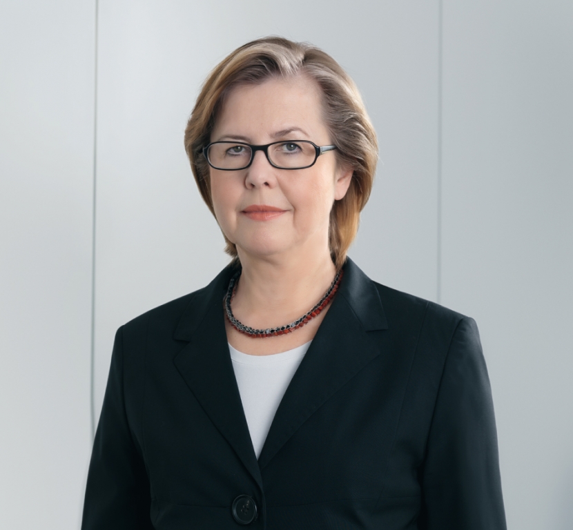 Dr. Margarete Haase.