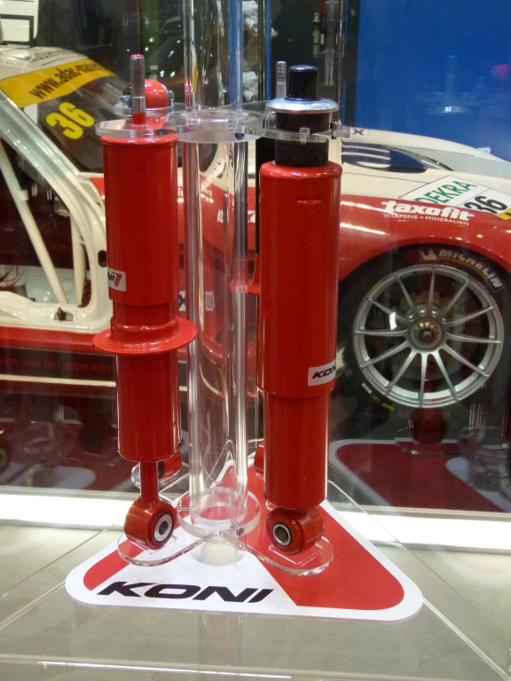 Essen Motor Show 2011: Mercedes-Benz SLS AMG GT3 – Flügelmonster mit Koni-Dämpfern | Koni Stoßdämpfer für  Serienfahrzeuge