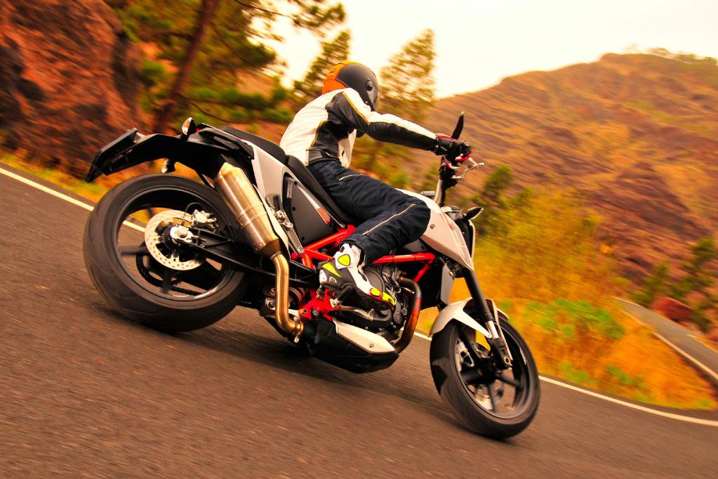 Fahrbericht KTM 690 Duke: Herzbube aus Österreich