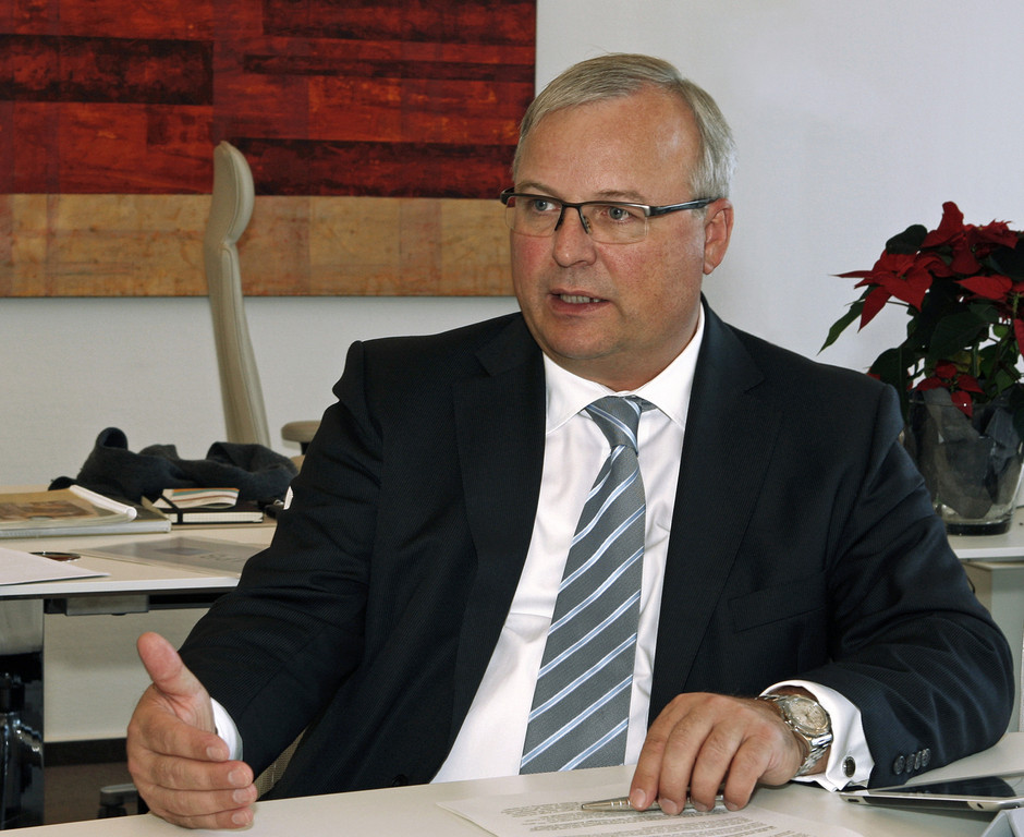 Hubert Waltl im Interview: VW bis 2018 Marktführer bei E-Mobilität