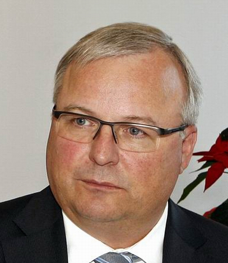Hubert Waltl im Interview: VW bis 2018 Marktführer bei E-Mobilität