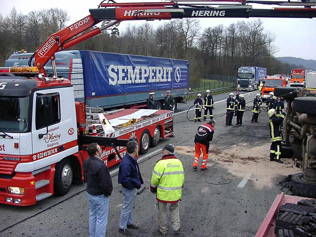 Lkw-Profis fahren im Winter defensiv