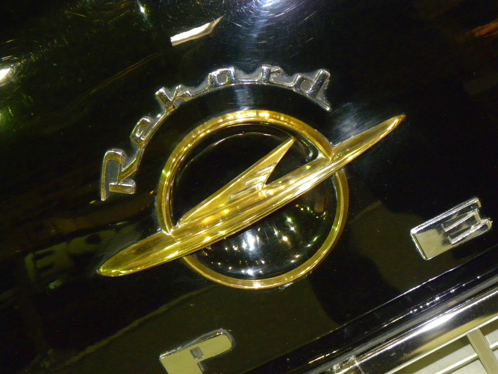 Logo Opel Oldtimer.
