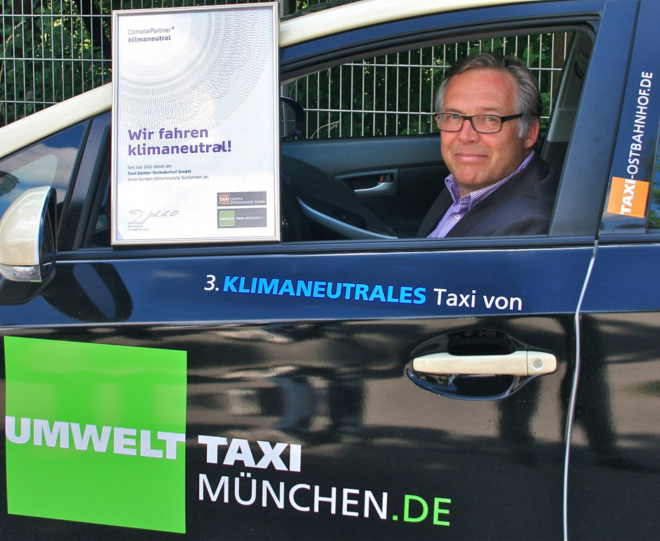 Münchener Umweltpreis für Toyota-Prius-Taxiflotte