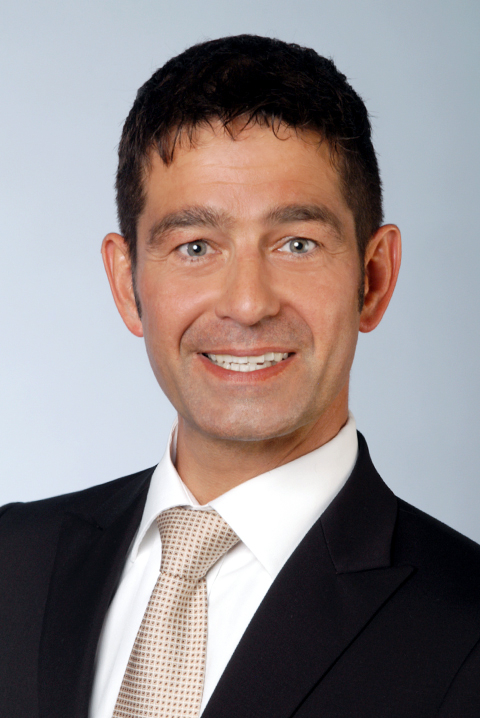 Mario Manns.