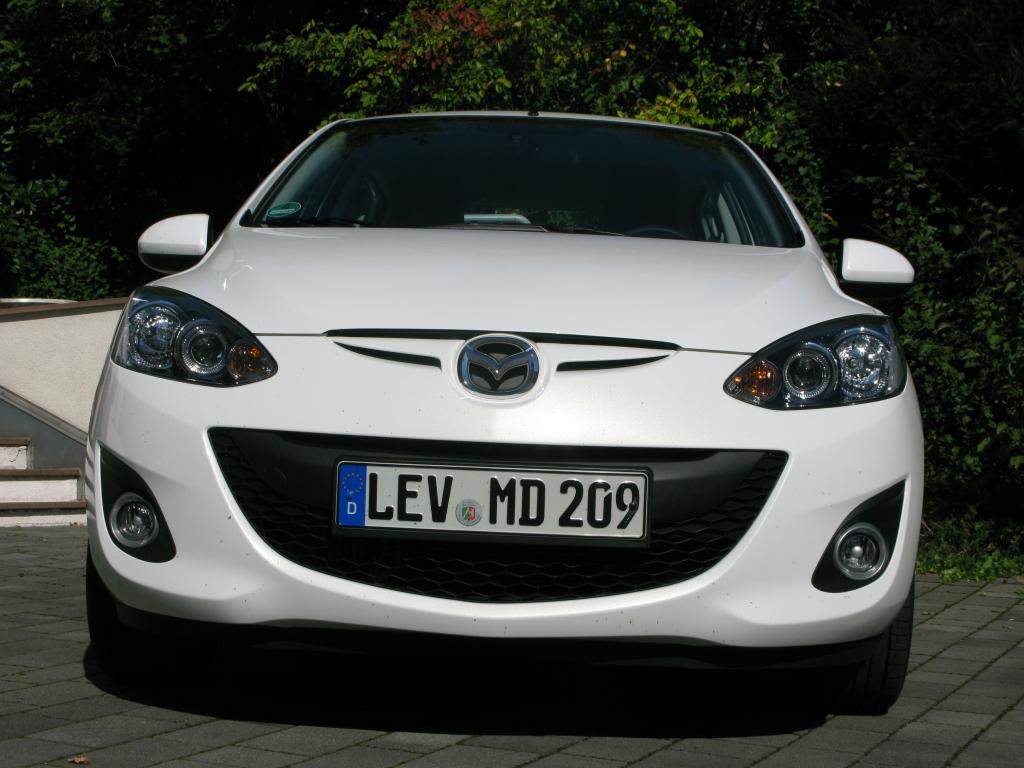 Mazda2: Blick auf die Frontpartie. 