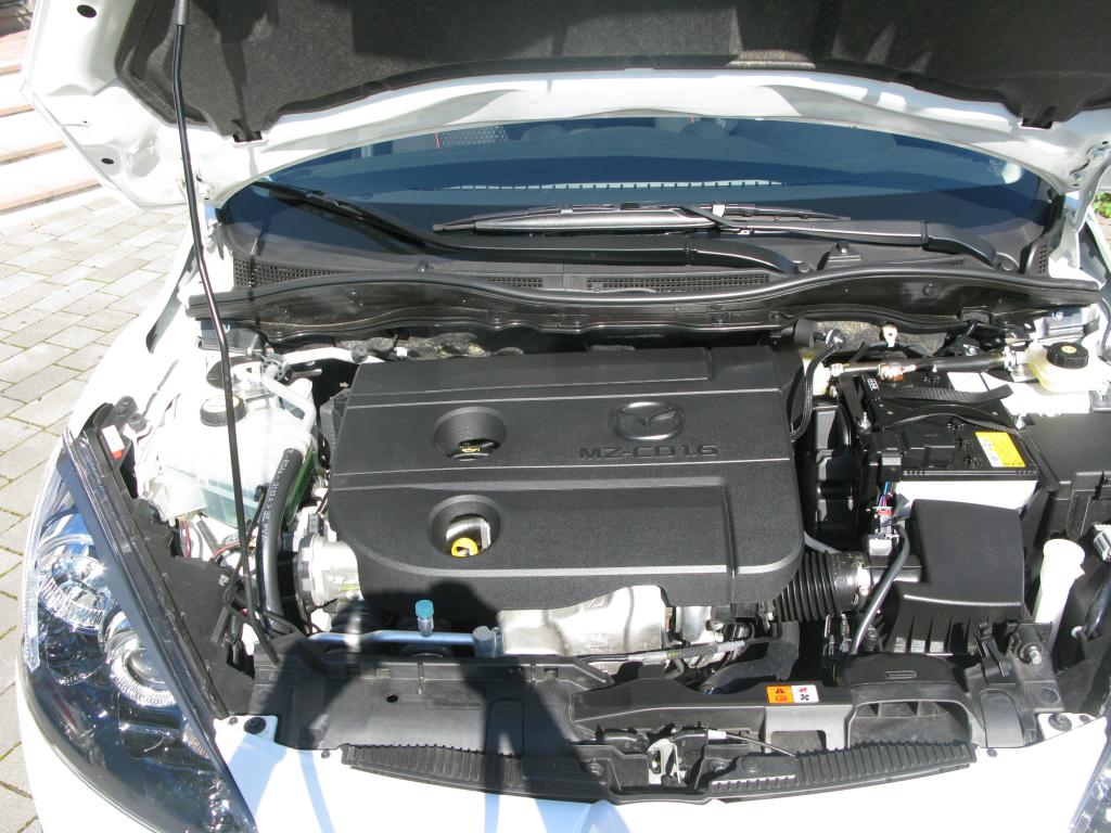 Mazda2: Blick unter die Haube des 1,6-Liter-Vierzylinders. 