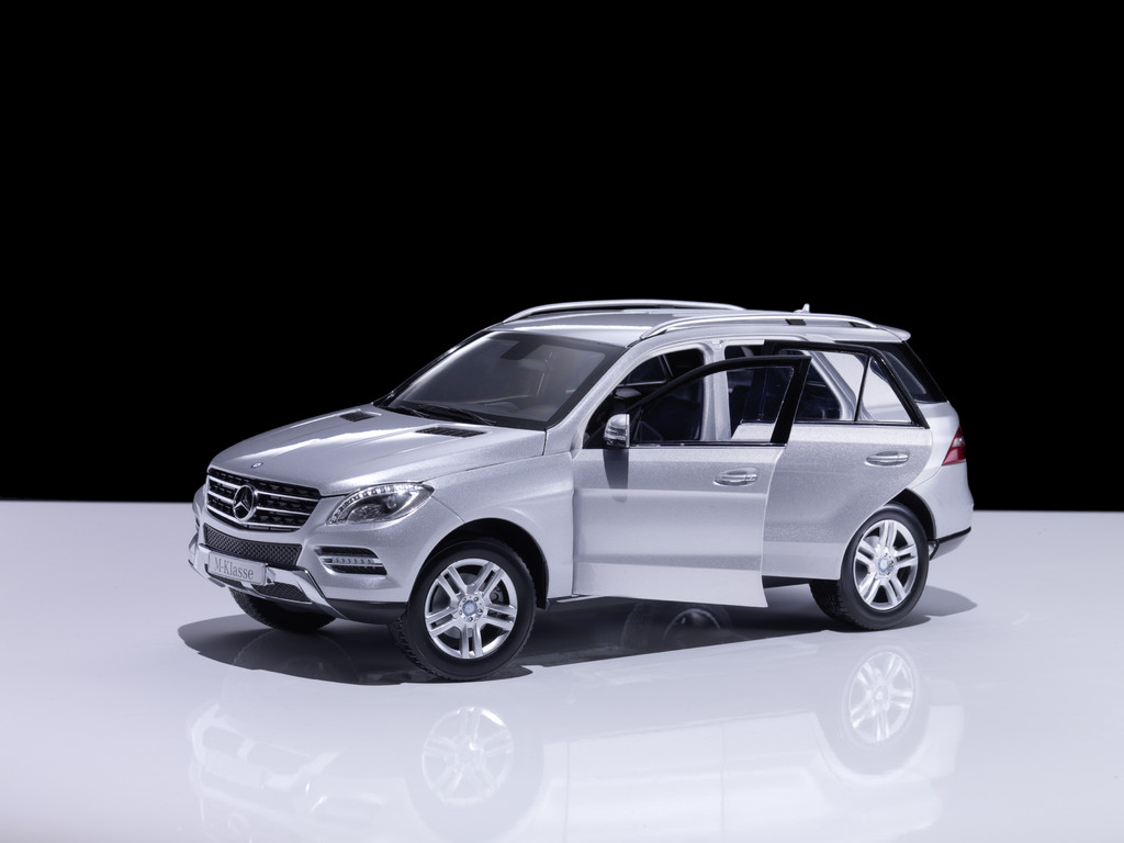 Mercedes-Benz B- und M-Klasse als originalgetreue Miniaturen