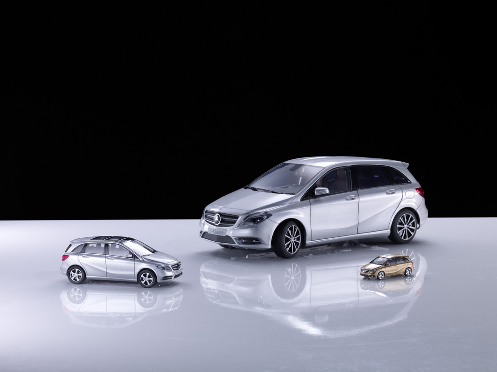 Mercedes-Benz B- und M-Klasse als originalgetreue Miniaturen