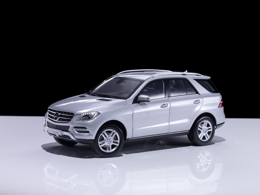 Mercedes-Benz B- und M-Klasse als originalgetreue Miniaturen